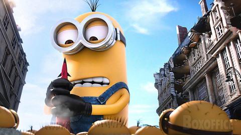 Minionzilla saves England! | Minions | CLIP