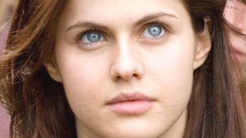 The Tragic Real Life Story Of Alexandra Daddario