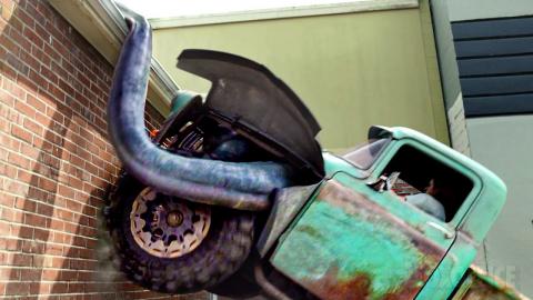 3 Wheels, 300hp & 4 tentacles ???????? | Monster Trucks | CLIP