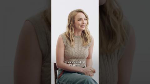 #JodieComer breaks down how she nailed the perfect Midwestern accent. #TheBikeriders #Shorts